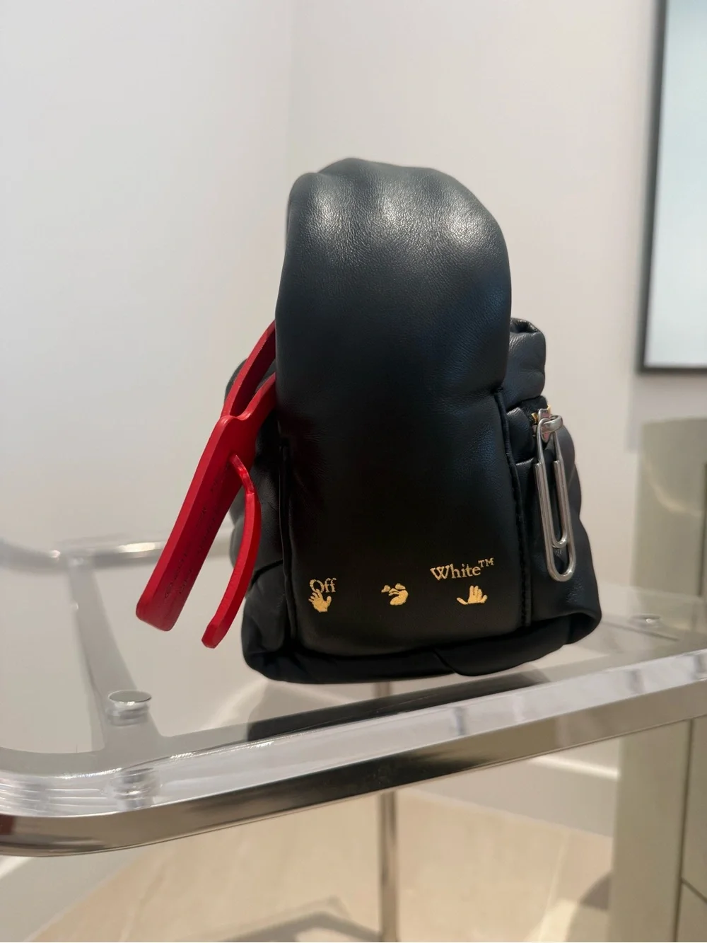Off-White Pump Pouch with Shoulder Strap - Picture 3 of 6